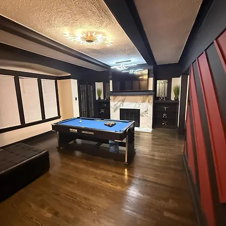 The Urban Family Retreat Apartment